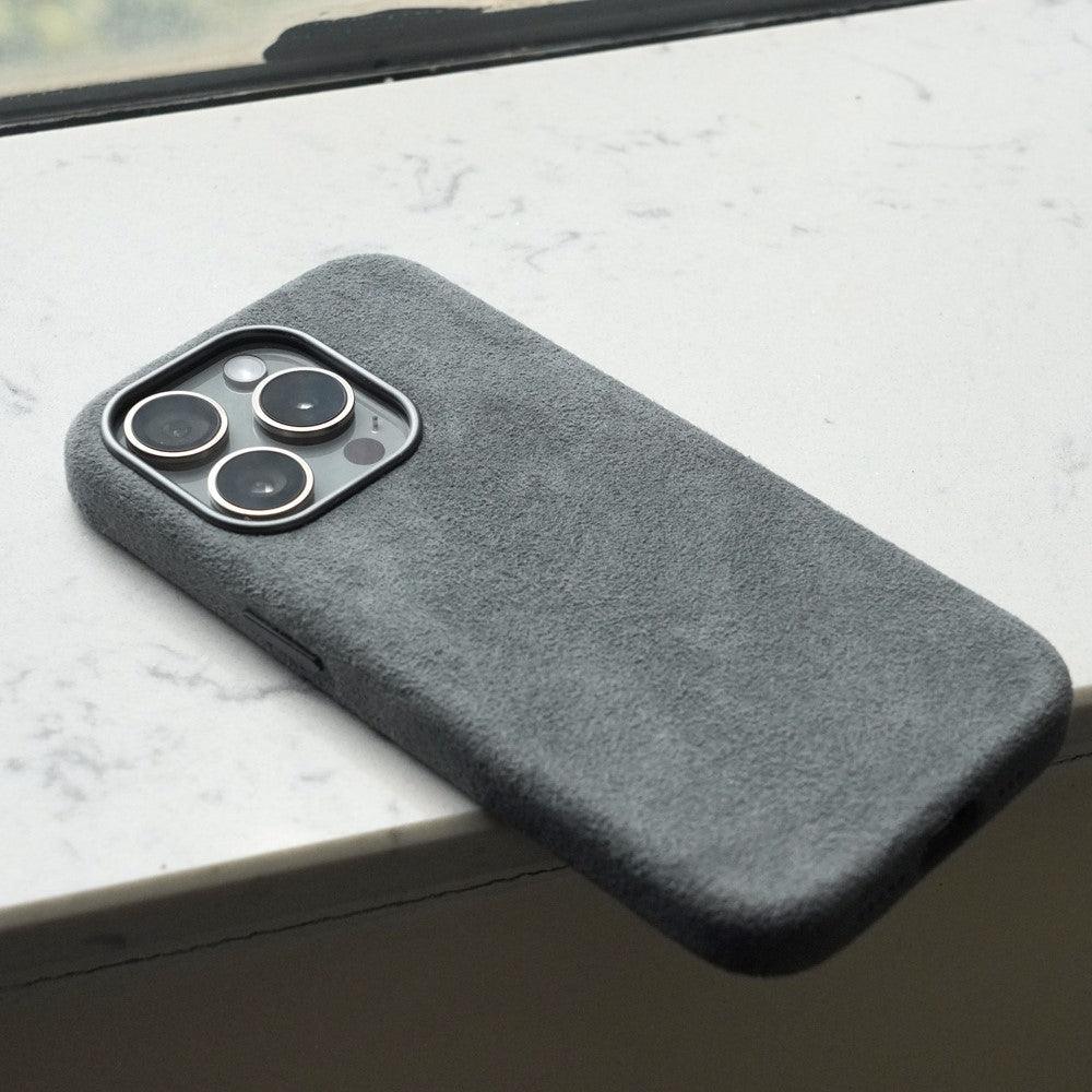 Capa para iPhone Alcantara Italiano MagSafe